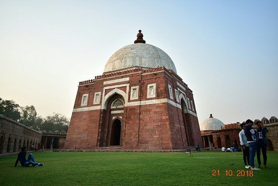 Tomb of Firoz Shah Tughlaq